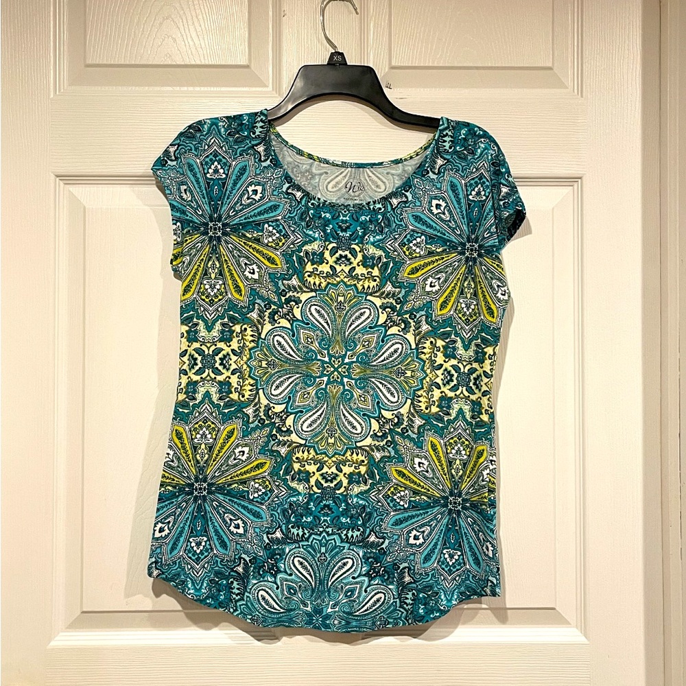 Westport 1962 Womens Top. Small. Floral Print